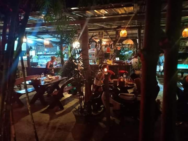 Apache Bar Haad Yao Ξενοδοχείο Εξωτερικό φωτογραφία